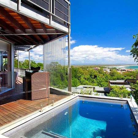 Peppers Noosa Resort And Villas Luaran gambar A pool at a private residence in Queensland, Australia