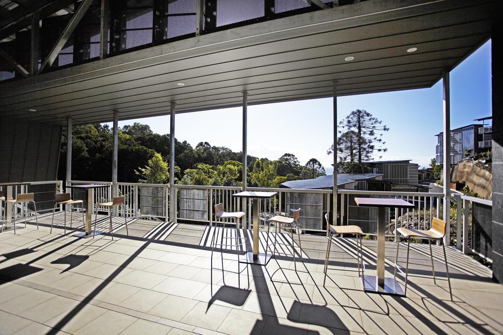Peppers Noosa Resort And Villas Luaran gambar The balcony of the library