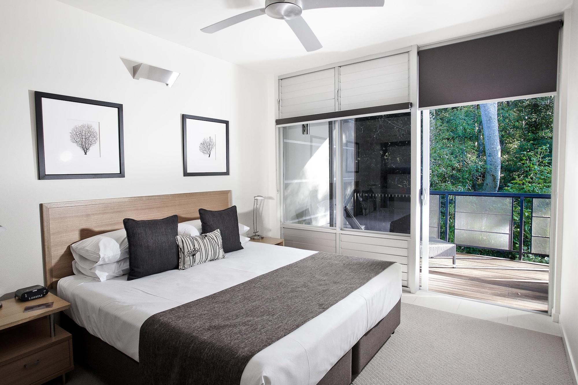 Peppers Noosa Resort And Villas Luaran gambar A bedroom at the Mantra on Saltwater Island